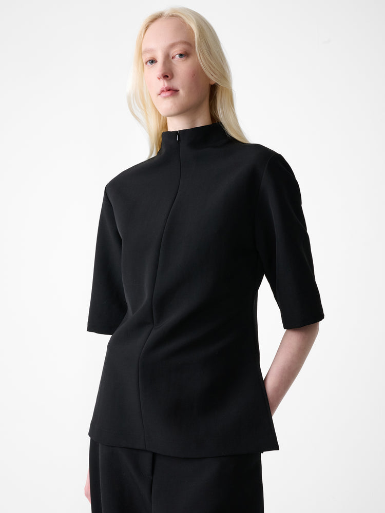 TALER TOP IN BLACK