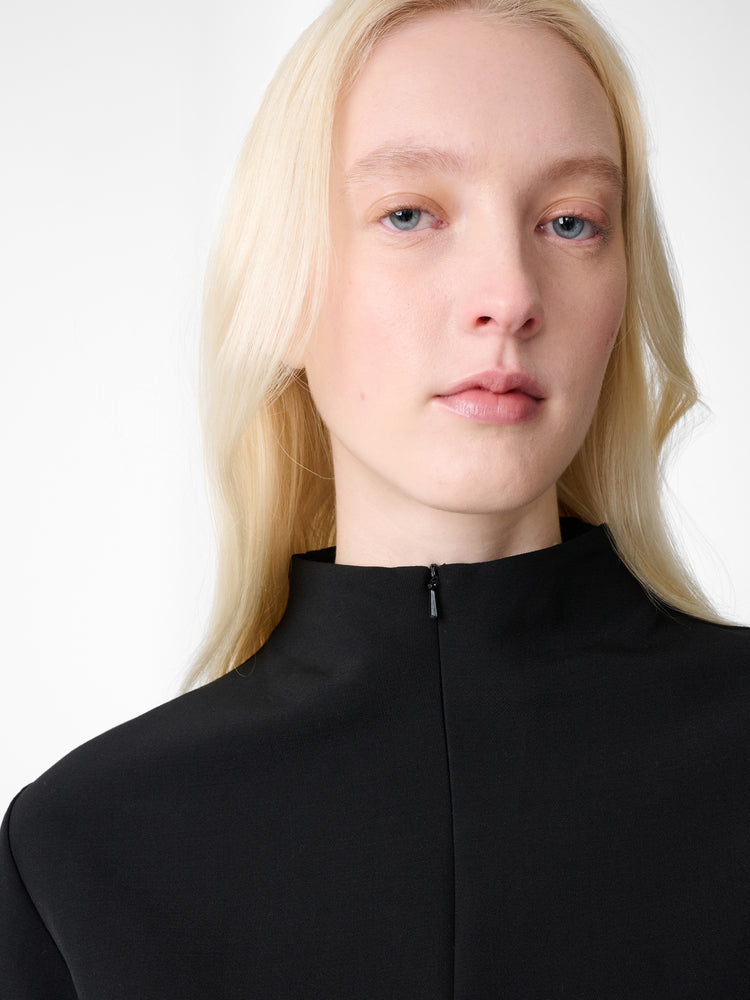TALER TOP IN BLACK