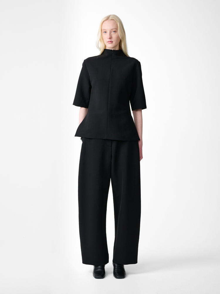 TALER TOP IN BLACK
