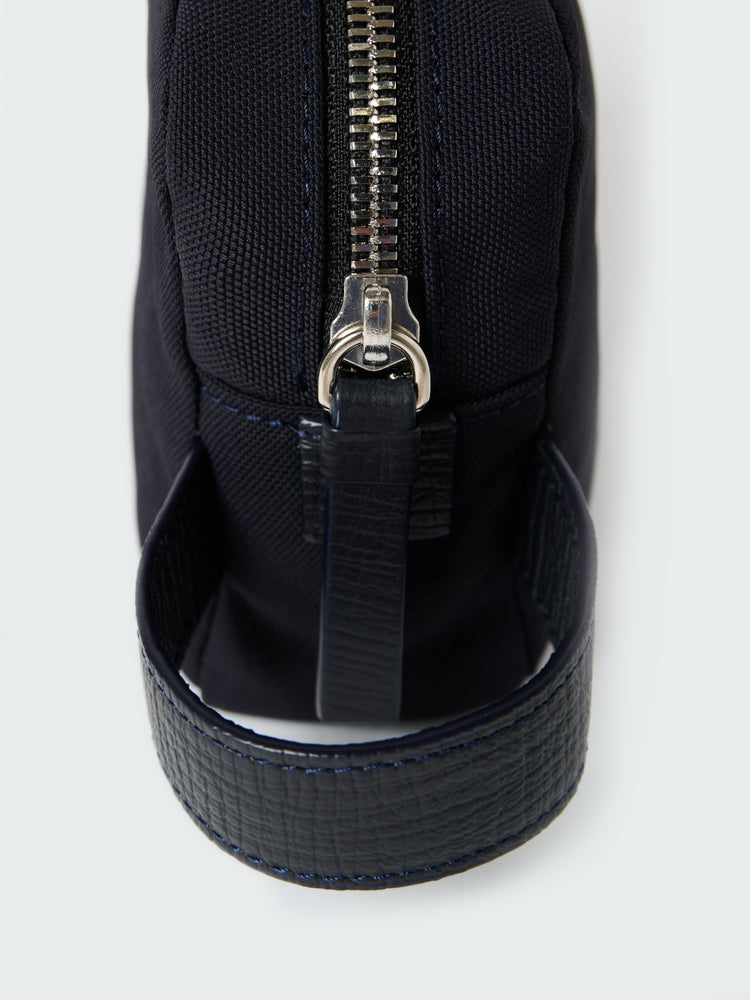 TRANSIT POUCH IN DARKST NAVY