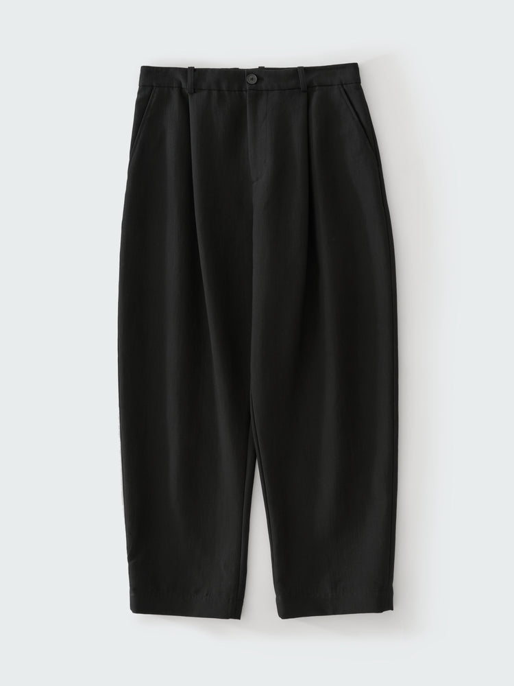 TUCK COTTON PANT IN BLACK