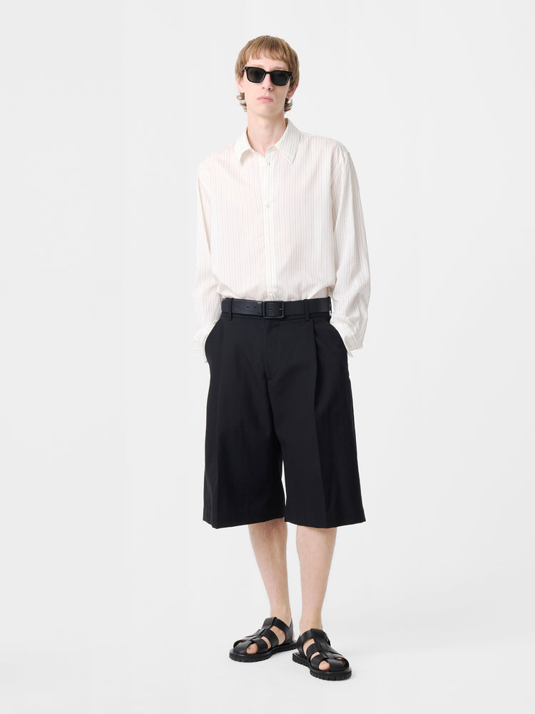 FOWLD SHORT IN  BLACK