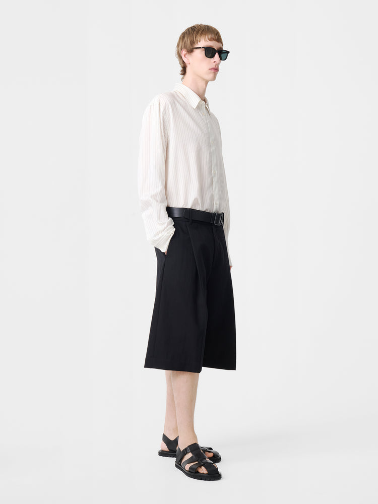 FOWLD SHORT IN  BLACK